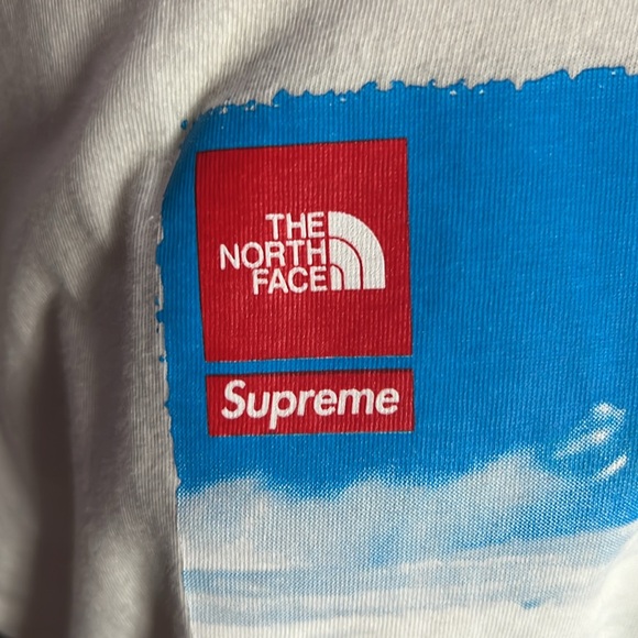 SUPREME X NORTHFACE authentic Mount Everest shirt - Picture 3 of 6